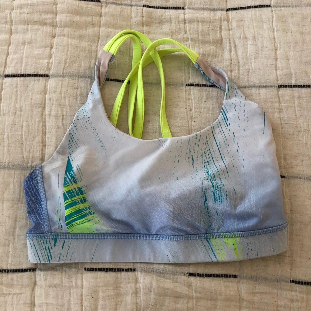 Lululemon sports bra